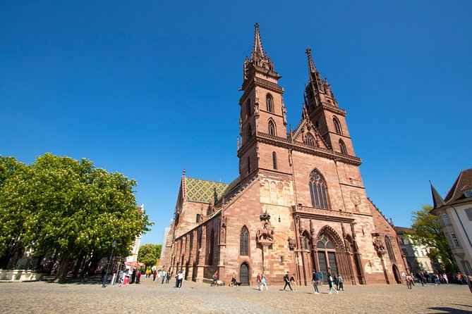 1 Hour express walk of Basel with a Local - Pace, group size, and what to expect from the walking style