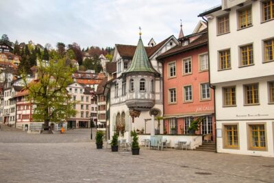 1 Hour Express Walk of St. Gallen with a Local