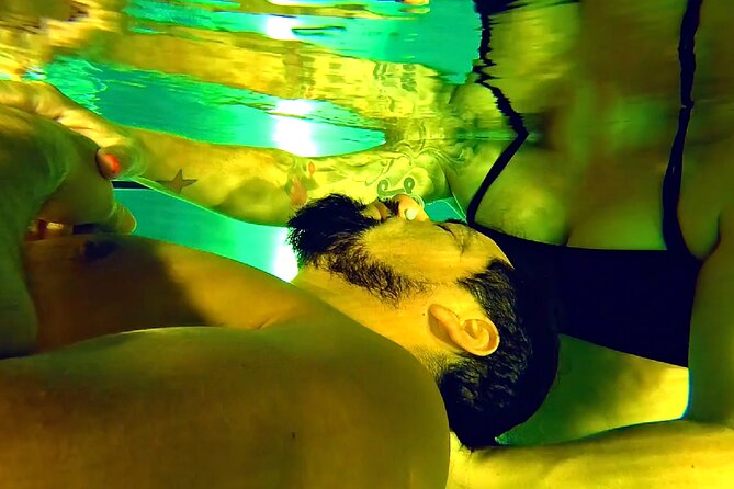 2 Hour Floating Harmony Couples Course - Who should book this couples floating harmony course