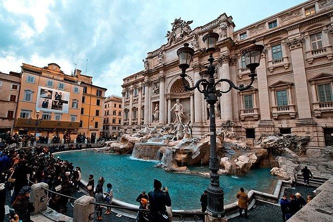 7-Day Taste of Europe Tour from Lucerne: Switzerland, Italy and France - Milan Quick Hits: Duomo Exterior Views and Galleria Time