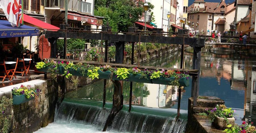 Annecy Private Guided Tour from Geneva - The drive through French countryside: scenery plus a buffer