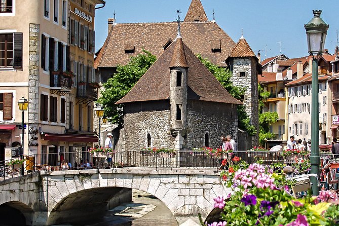 Annecy - Venice of the Alps - Tour from Geneva - The Old Town walking tour: how you get oriented fast