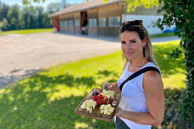 Appenzell Cow milking experience from Zurich with alpine scenery - Appenzell cow milking from Zurich: why it feels different