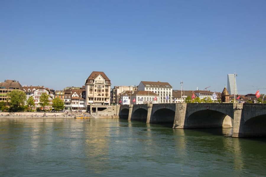 Basel: Express Walk with a Local in 60 minutes - Price and what you are really paying for ($96 per person)