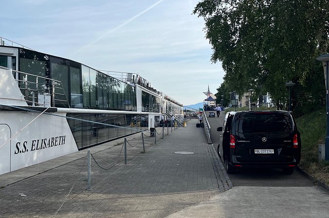 Basel to Zürich or Luzern Private Transfer for 1-6 passengers - The Drive Through Basel: Where a Private Driver Can Add Context