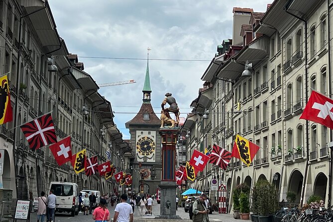 Beautiful Bern's Legends: A Self-Guided Audio Tour - Getting Your Bearings: Start at Bahnhofpl. and Finish at Münsterplattform
