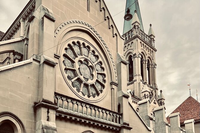 Beautiful Bern's Legends: A Self-Guided Audio Tour - Zytglogge Clock Tower and Einstein Haus: Charm Meets Big Ideas