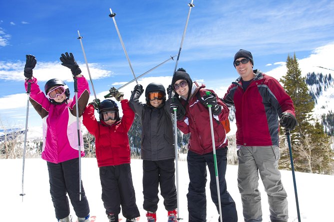 Beginners Ski Day Trip to Jungfrau Ski Region from Zurich - Getting kitted out in Grindelwald without packing a ski closet