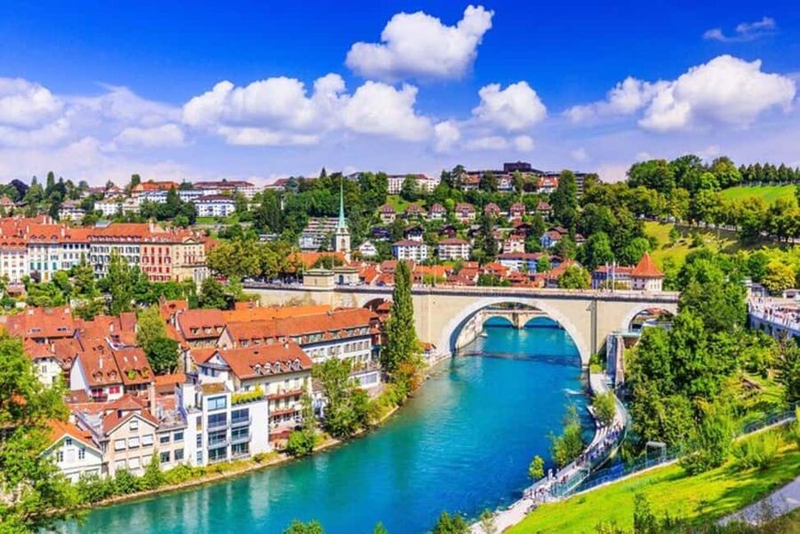 Bern : Highlights & Hidden Gems Walking Tour - Adrianos Bar & Café for a real pause with local flavor