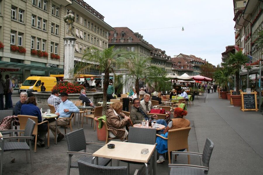 Bern: Private Walking Tour with a Local Guide - When you have extra time: gardens, bears, and Paul Klee