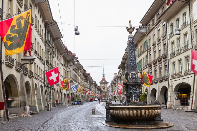 Bern Scavenger Hunt and Highlights Self Guided Audio Tour - Stop by Stop in Bern: What Each Landmark Brings to the Game