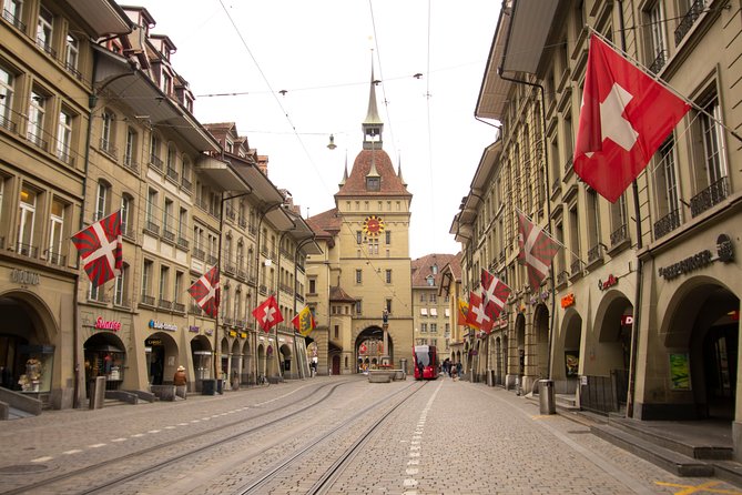 Best Intro to Bern in 2 hours with a Local - Bundeshaus first, because Bern’s big story starts with government
