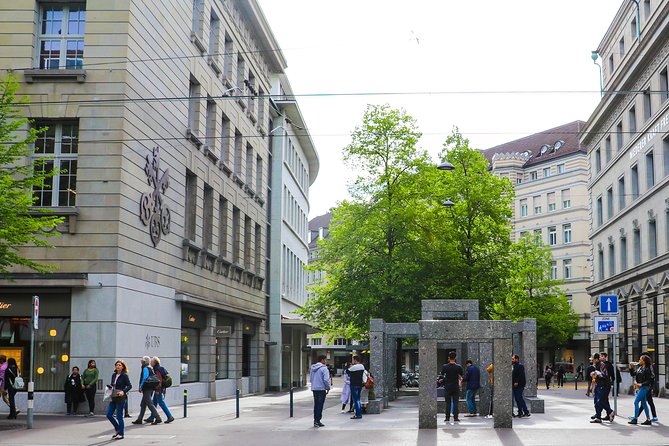 Best Intro to Zurich in 2 hours with a Local - A Renaissance riverfront façade and Zurich’s civic pride