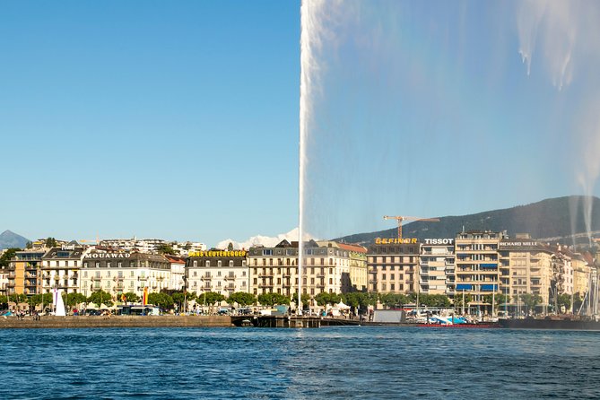 Best Intro Tour of Geneva with a Local - Meeting at the National Monument, where Geneva signals its own identity