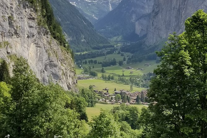 Best of Bernese Oberland from Basel - What you get: a private schedule plus English help