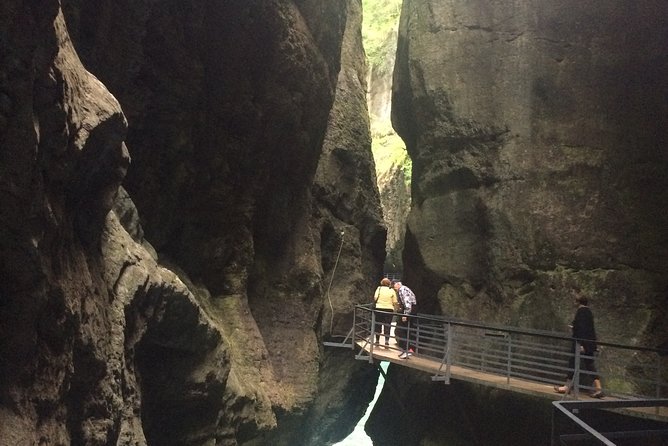 Best of Bernese Oberland Tour from Interlaken - Lauterbrunnen Valley and Staubbach Falls, the 300 metre water show