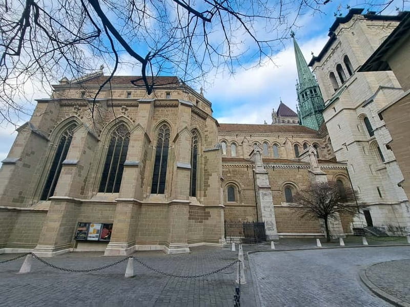 Best of Geneva City Tour: International Area and Old Town - Who This Tour Fits Best in Geneva