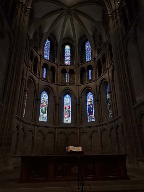Best of Geneva City Tour: International Area and Old Town - Old Town Time: Mini-Train or Foot, and Why That Choice Matters