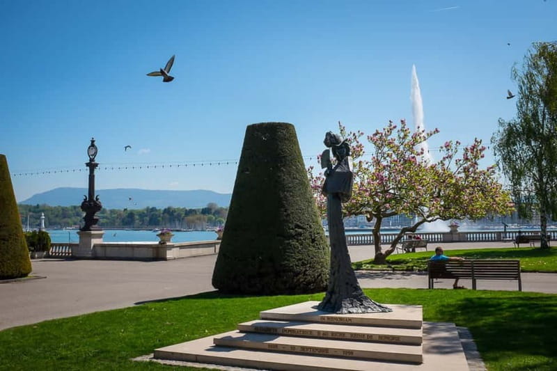 Best of Geneva City Tour: International Area and Old Town - St Pierre Cathedral: What You Can Appreciate in the Time You Get