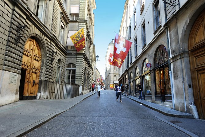 Best of Geneva City Tour with optional boat cruise - International District on a coach, UN HQ to the Broken Chair
