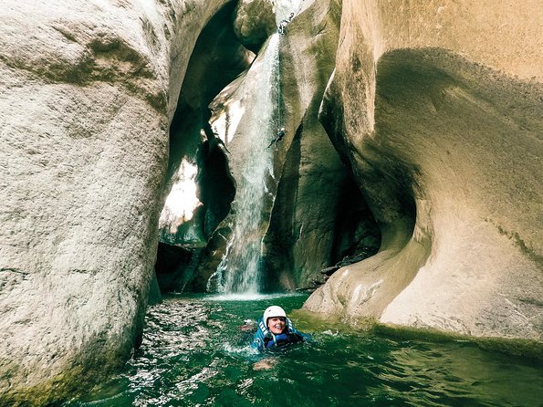 Canyoning Chli Schliere with OUTDOOR (Advanced) - How the full day plays out, from Interlaken to Alpnach