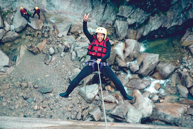 Canyoning Experience Grimsel from Interlaken - The first test: a 50-meter rappel you cannot skip