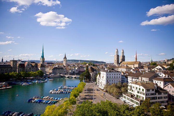 Culinary Tour from Zurich with Traditional Swiss Cheese Fondue Dinner - Lindt Home of Chocolate in Kilchberg, what you can actually do