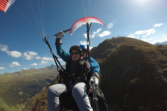 DAVOS: Paragliding For 2 Passengers - Together In The Air! (Video&Photos Incl.) - Photos and video included, and why that changes the value