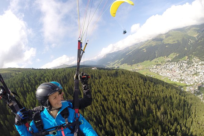 Davos Paragliding Private Tandem Pilot Half Day - FAQ