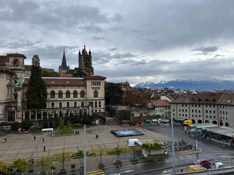 Discover Lausanne’s highlights with a local guide (EN) - Lausanne Cathedral: Gothic views plus why this site matters