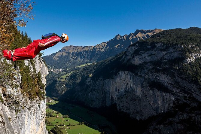 Discover Lauterbrunnen with CHEESE & CHOCOLATE - Why Lauterbrunnen and Trümmelbachfalle click together