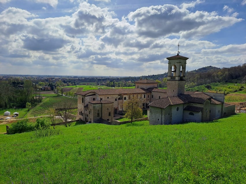E-bike tour to discover Bergamo - Campanone timekeeping: when you hear Bergamo before you see it
