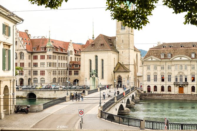 Einstein in Zurich: Walk in Time Exploration Game and Tour - Stop by stop: what happens at each puzzle location