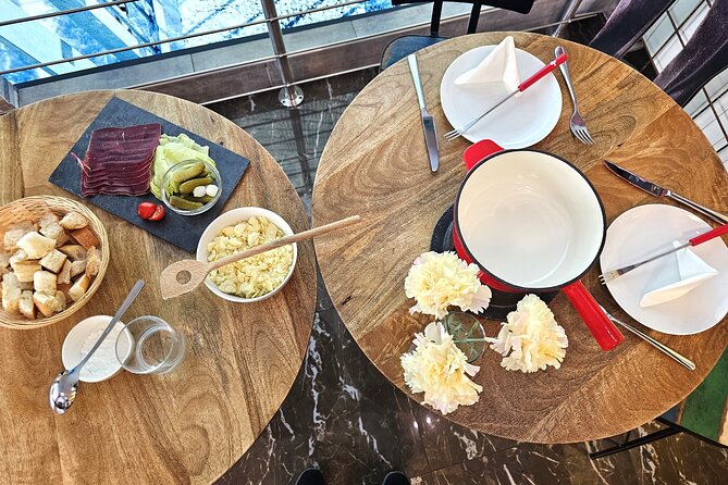 Experience Making Your Own Swiss Fondue in Geneva - The One-Hour Flow: Starter, Fondue, and Meringue Double Cream