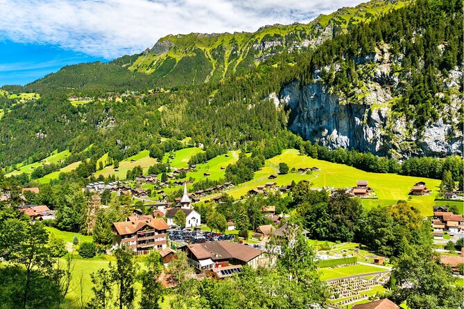 Experience Swiss Countryside on a Private Tour by Car from Zurich - Interlaken between Lakes Brienz and Thun, plus Hohematte Park
