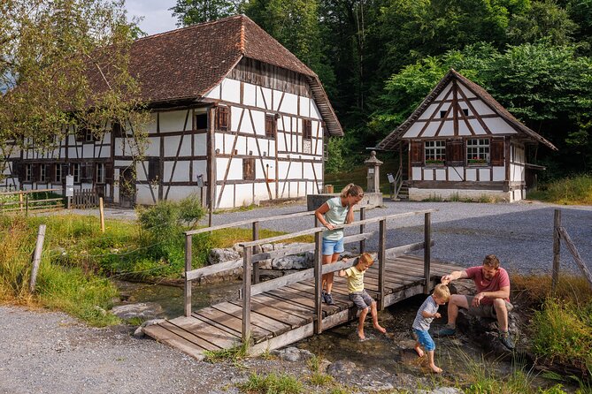 Experience Switzerland in the Ballenberg open-air museum - Timing your visit: choose 2 hours or commit to a full day