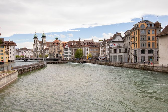 Explore Lucerne in 60 minutes with a Local - What you get from a local guide beyond facts