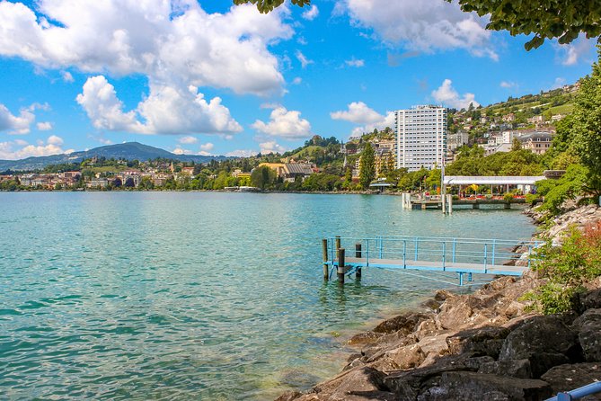 Explore Montreux in 60 minutes with a Local - Queen Frontman Tribute by Lake Geneva: More Than a Photo Stop