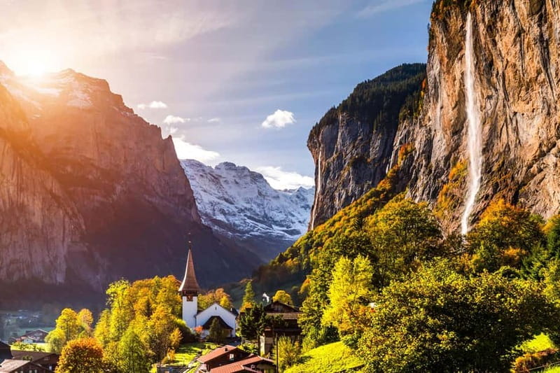 Explore Swiss Villages: Interlaken-Grindelwald(Private Tour) - How this 10-hour private van day works (and why it saves energy)