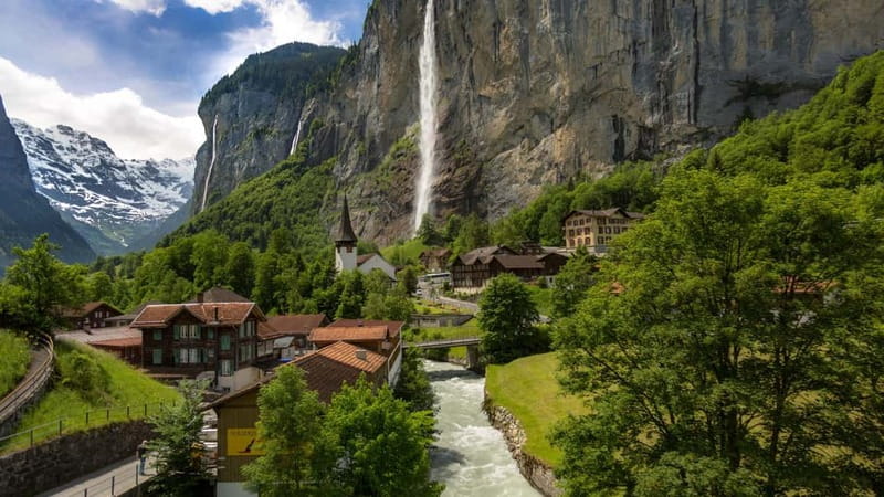 Explore Swiss Villages: Interlaken-Grindelwald(Private Tour) - Price and value: what $284 per person really buys you