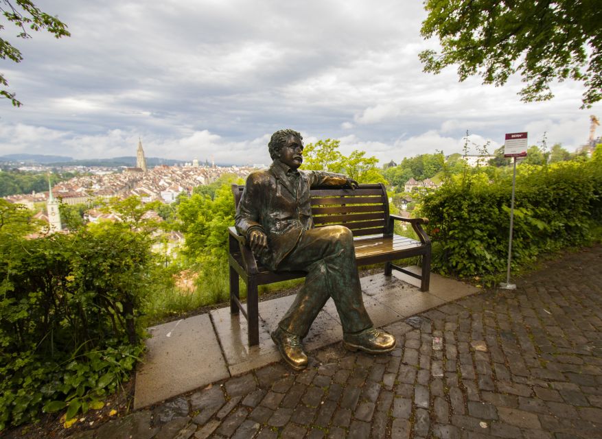 Explore the best guided intro tour of Bern with a Local - Logistics that affect your day: time, pace, and comfort