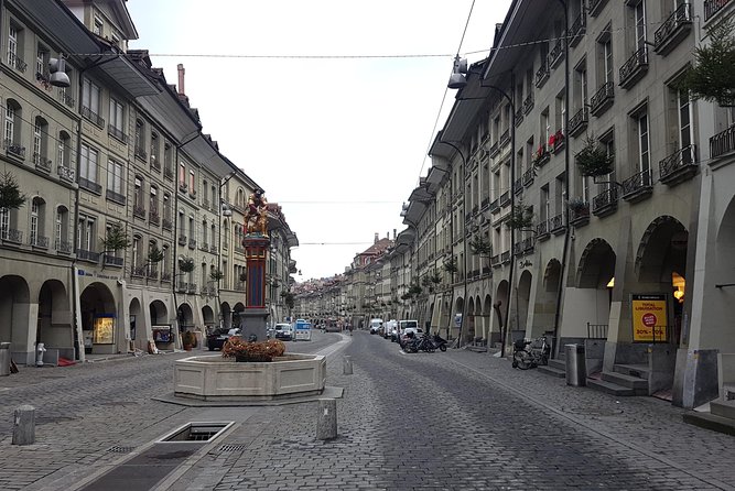 Exploring Bern City: Swiss Capital Private Walking Half-Day Tour - Bear park across the Aare: a humane Bern tradition you can walk into