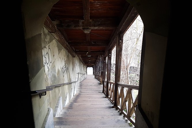 Exploring Bern City: Swiss Capital Private Walking Half-Day Tour - Rathaus Bern and Zytglogge: civic power and the oldest city symbol