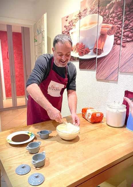 Family-Style Italian Pizza Cooking Class & Dining Experience - Tiramisu that leans on tradition and local ingredients