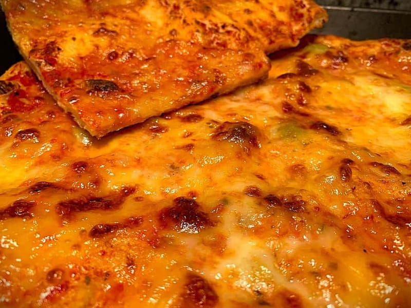 Family-Style Italian Pizza Cooking Class & Dining Experience - Getting there near Loogstrasse, using tram 11