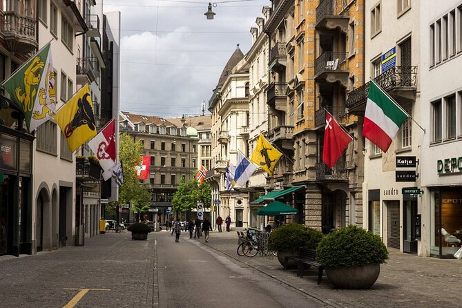 From Basel: Zurich Tour with Chocolate tasting and Lake Cruise - Should you book this tour or choose another option?