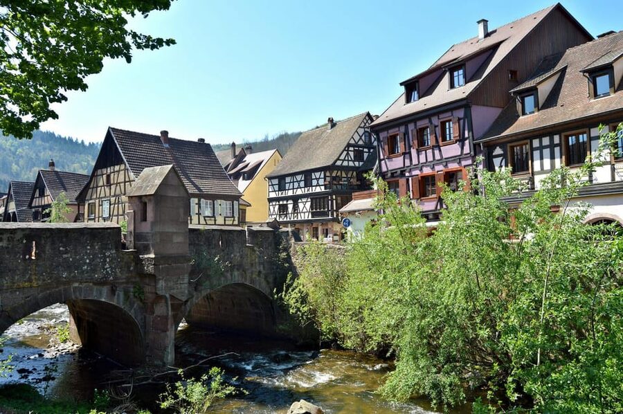 From Colmar: Alsace wine route tour Half Day - Kaysersberg-Vignoble: Cobblestones, Fortified Bridge, and Castle Views