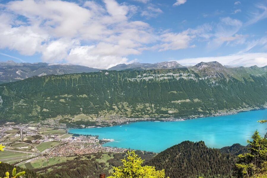 From Geneva: Full-Day Trip to Interlaken - Lakes Thun and Brienz harbor time: the views that make Interlaken click