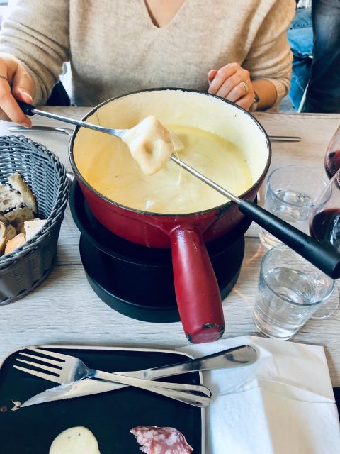 From Geneva: Gruyére Chocolate and Cheese Tasting Day Trip - Fondue lunch in Gruyères, and how to make it worth the calories