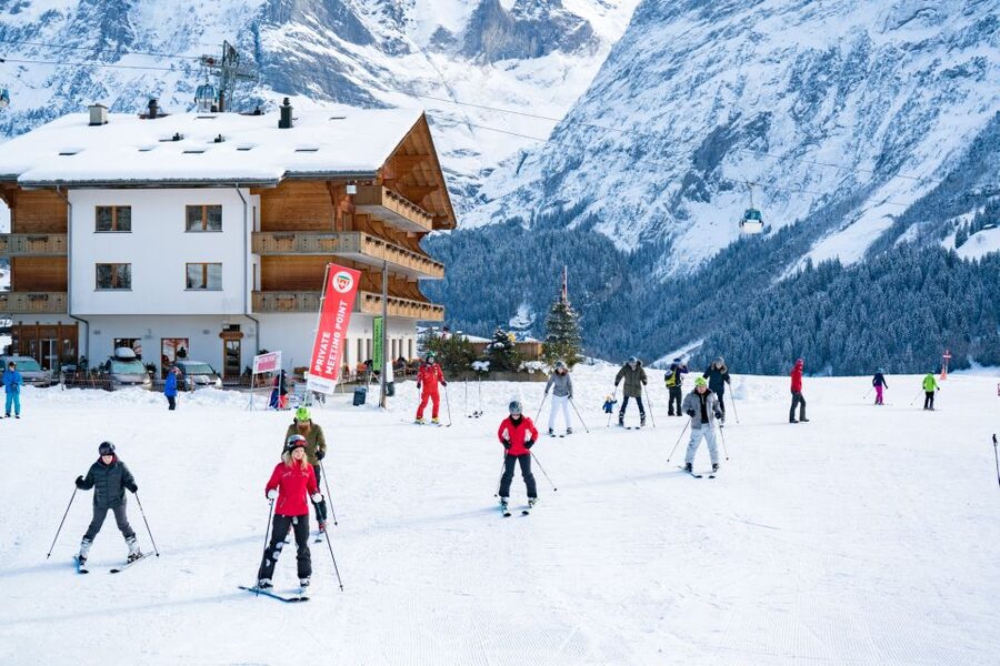 From Interlaken: 8-Hour Skiing in Grindelwald for Beginner's - Ski breaks that actually help: drag lifts and magic carpets